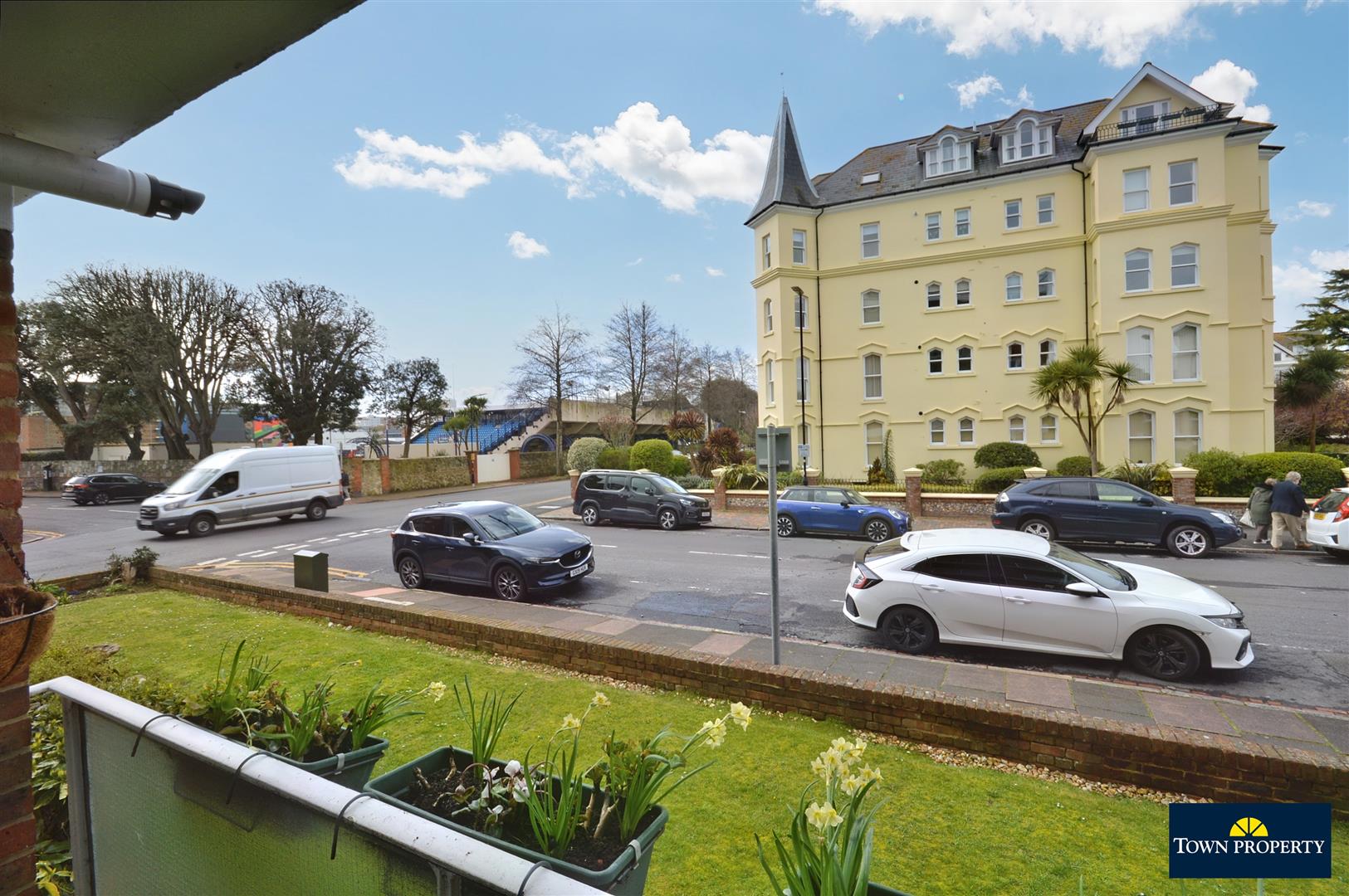 Property Details for Blackwater Road Eastbourne BN21 4JE Town